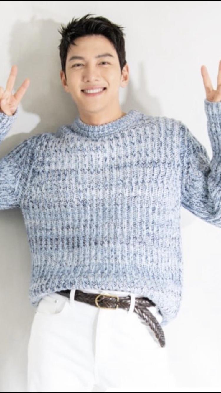 Behind-the-scenes cut of Ji Changwook