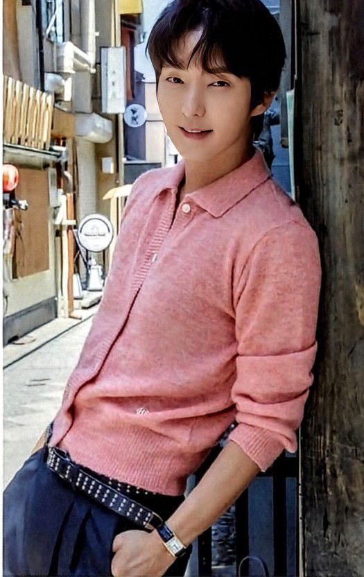 A moment captured by a fan of Lee Joongi