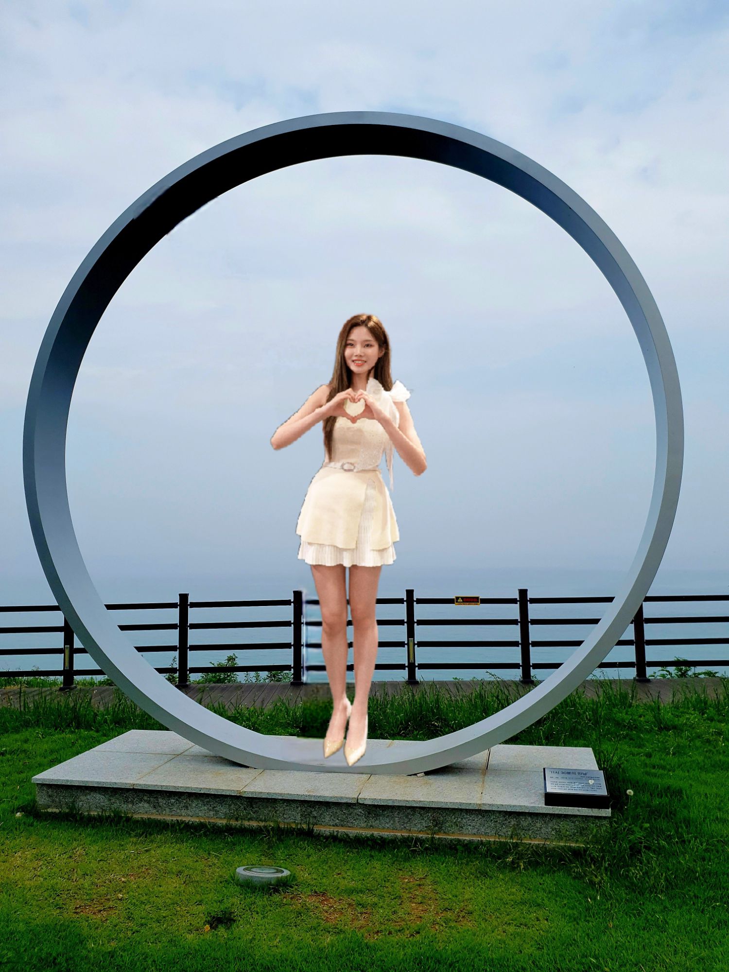 Behind-the-scenes cut of Bae Ahyeon