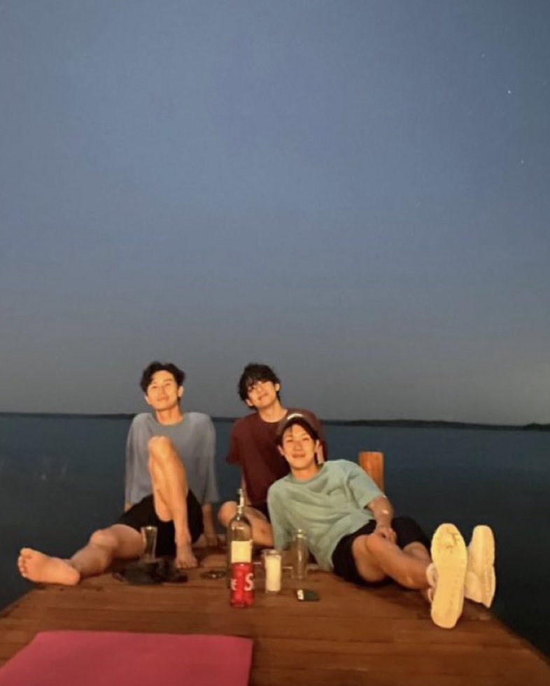 A moment captured by a fan of Choi Wooshik