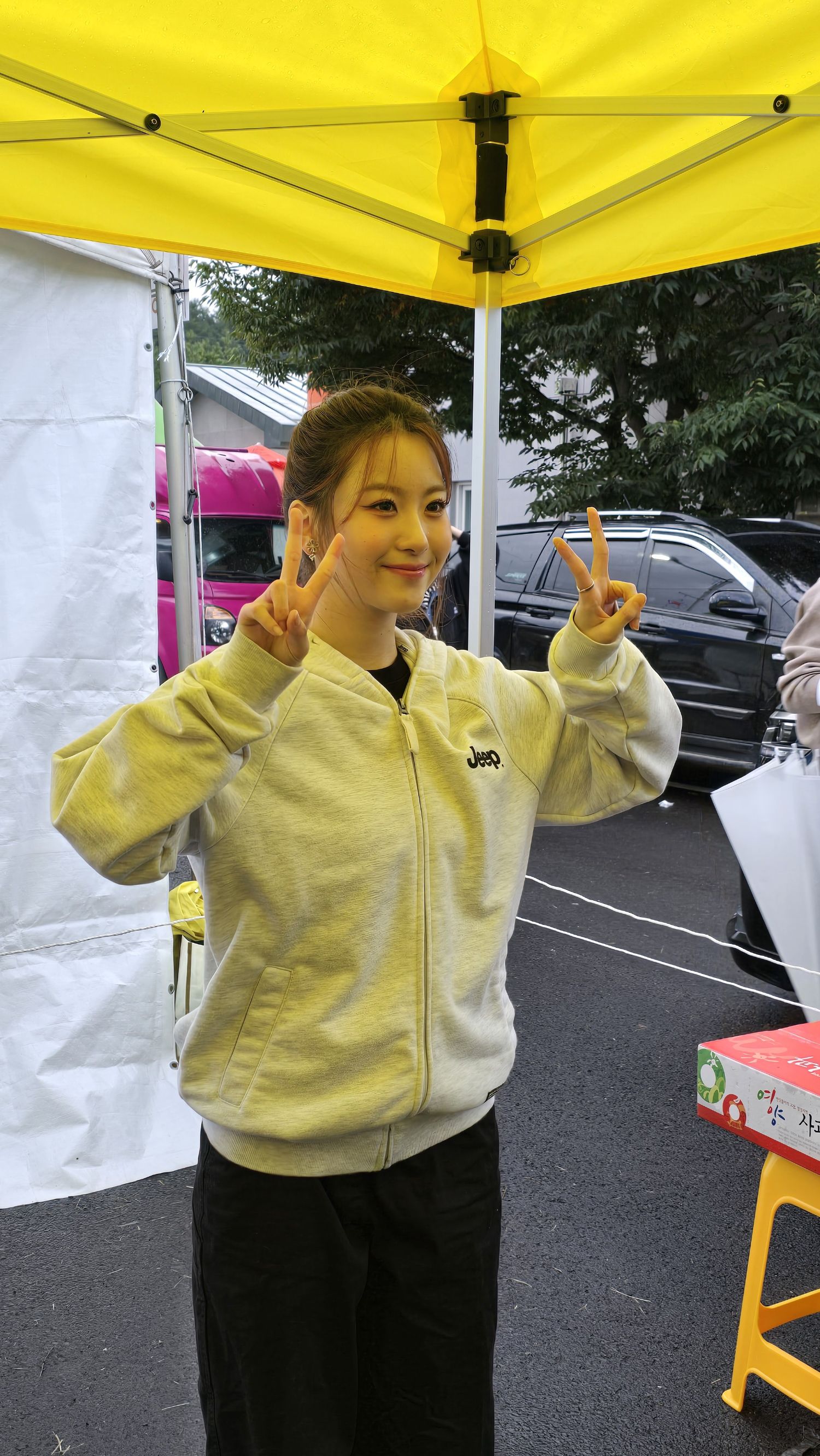 Today's popular wallpaper in Oh Yujin community