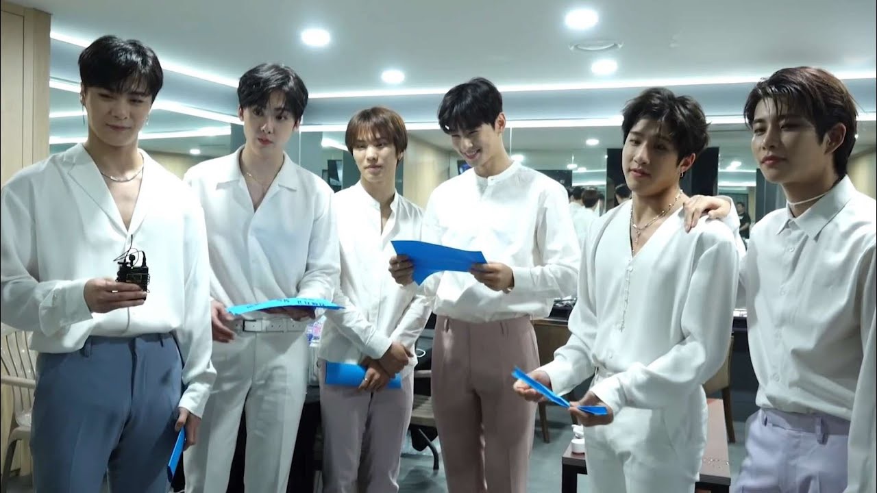 Recent activity shot of Cha Eunwoo