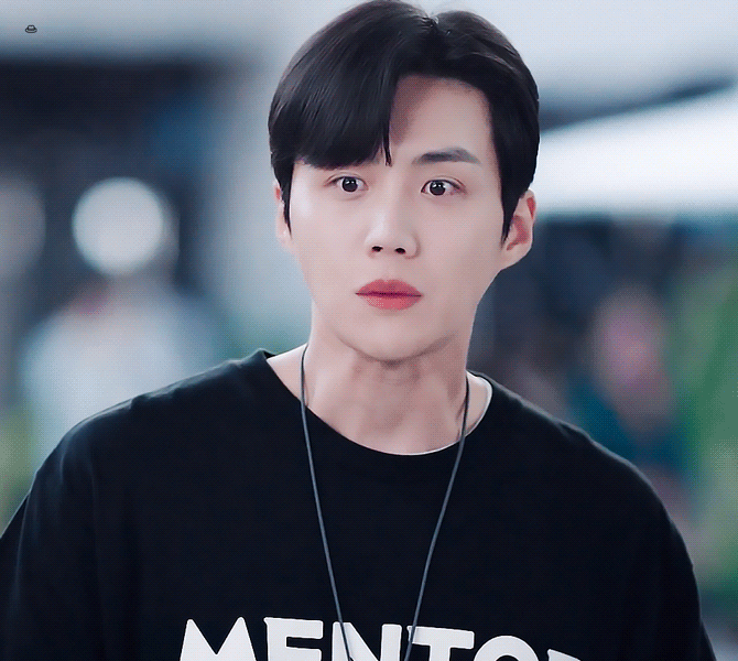 Behind-the-scenes cut of Kim Seonho