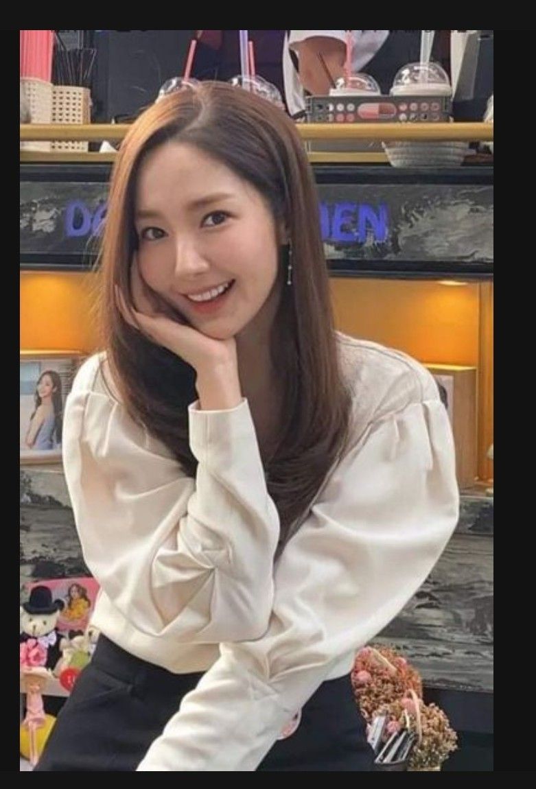 Latest photo of Park Minyoung