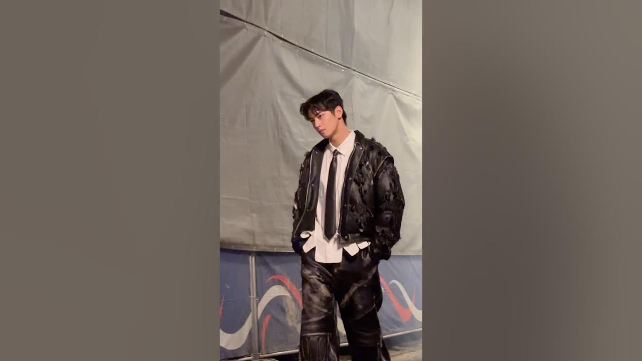 Latest photo of Cha Eunwoo