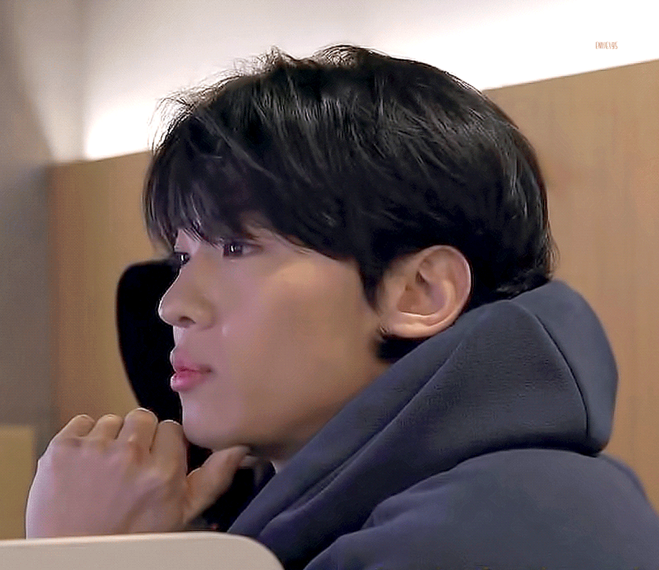 A moment captured by a fan of Dex