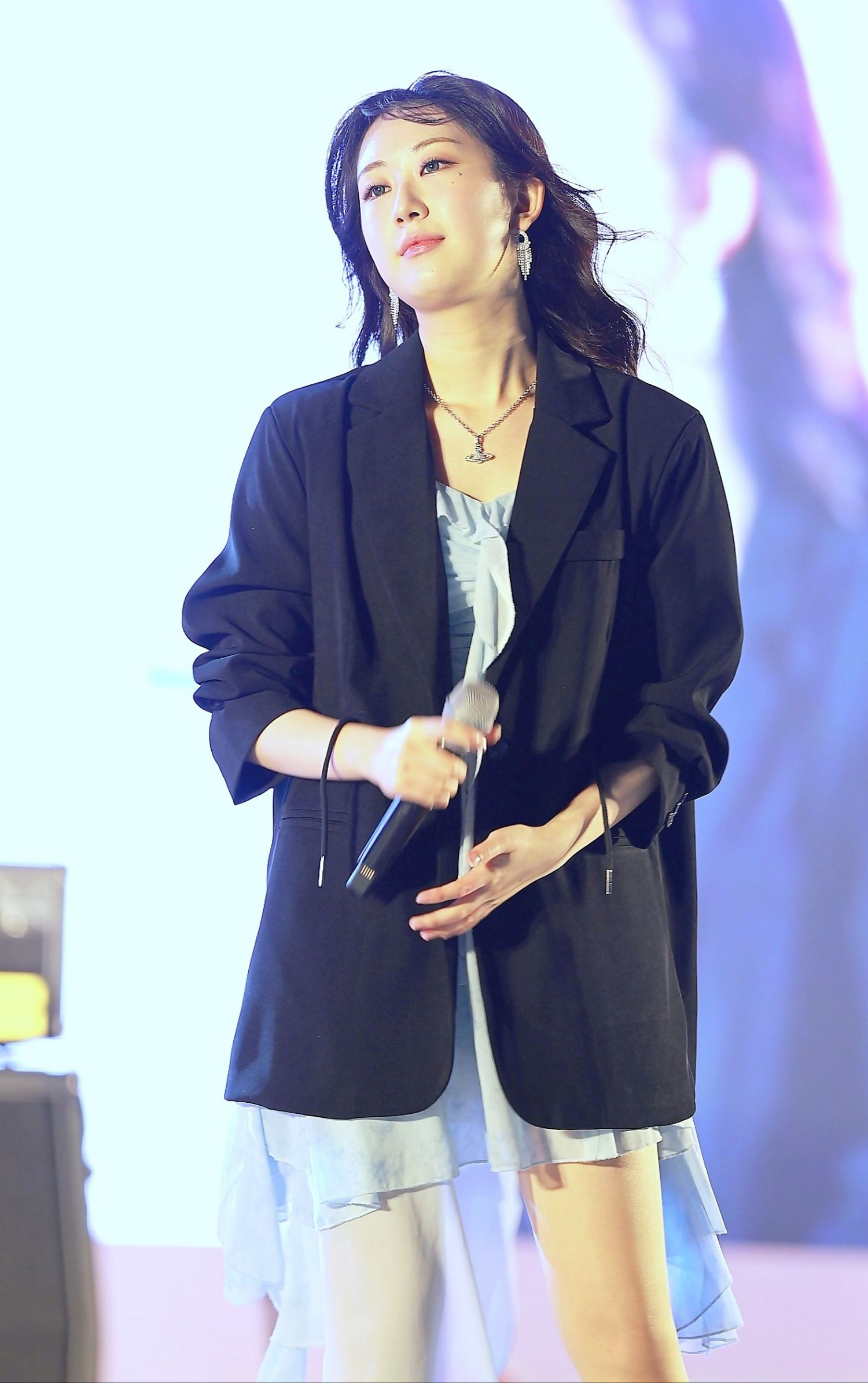 Behind-the-scenes cut of Jeon Yujin