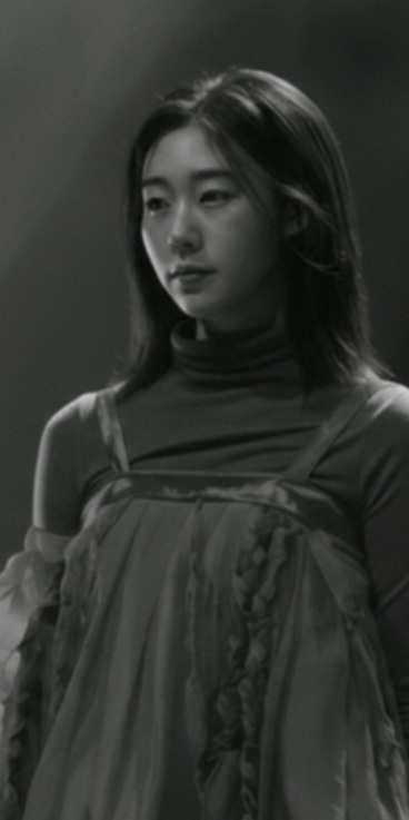 Latest photo of Han Yeji