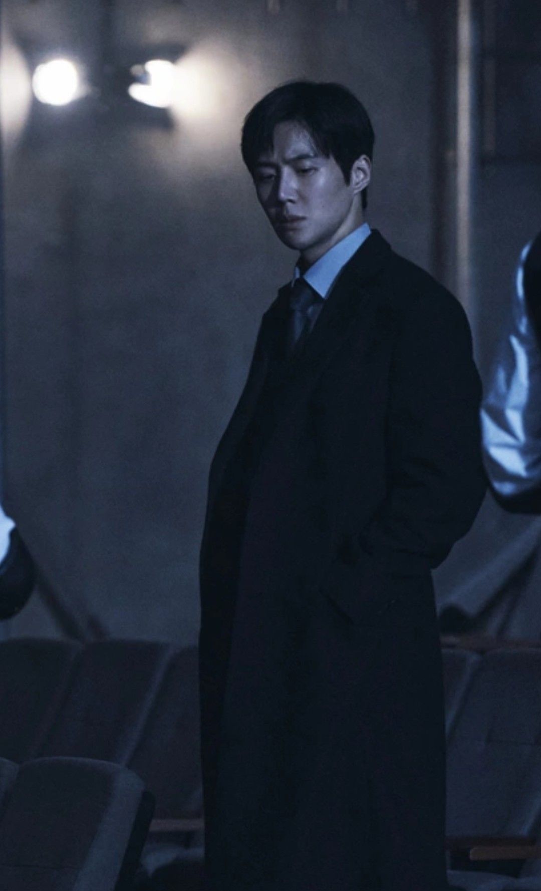 Behind-the-scenes cut of Kim Seonho