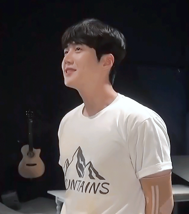 Behind-the-scenes cut of Kim Seonho