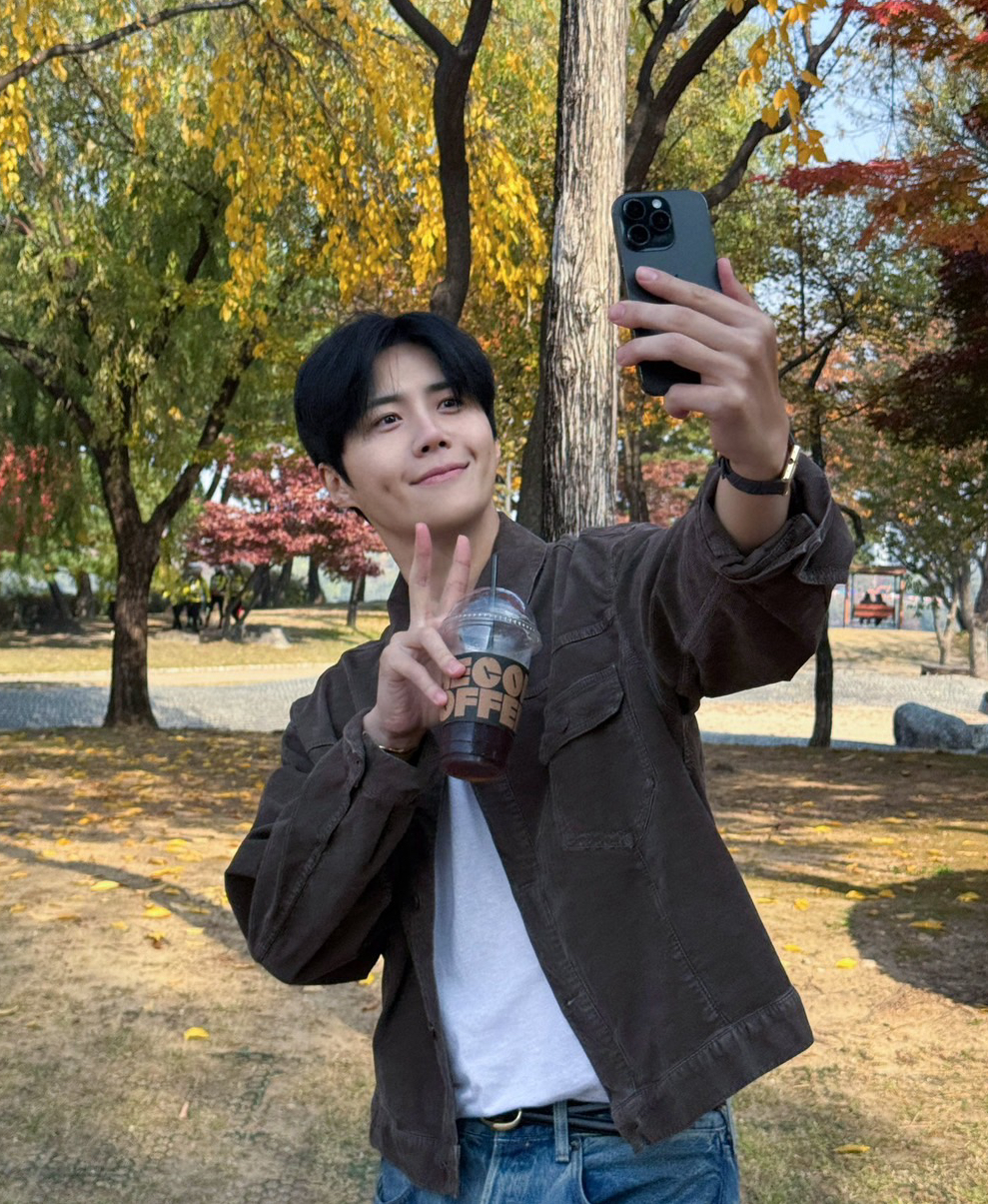 キム・ソンホの最近の活動ショット