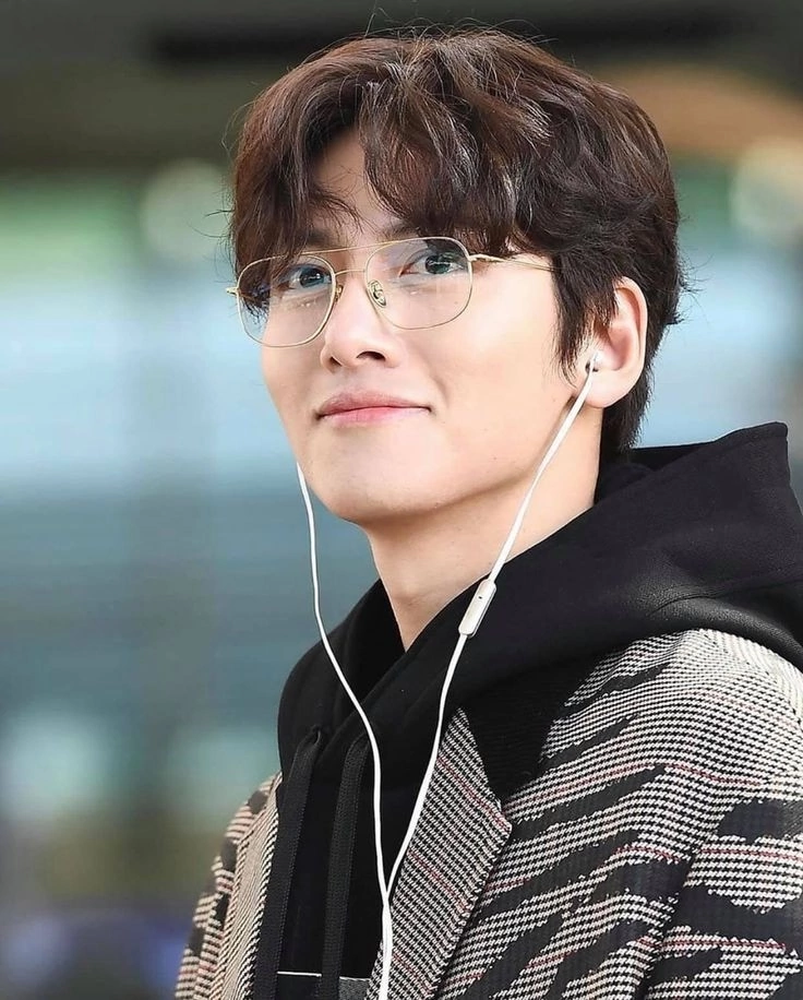 Latest photo of Ji Changwook