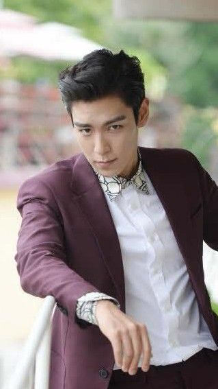 Representative background image loved by T.O.P fandom