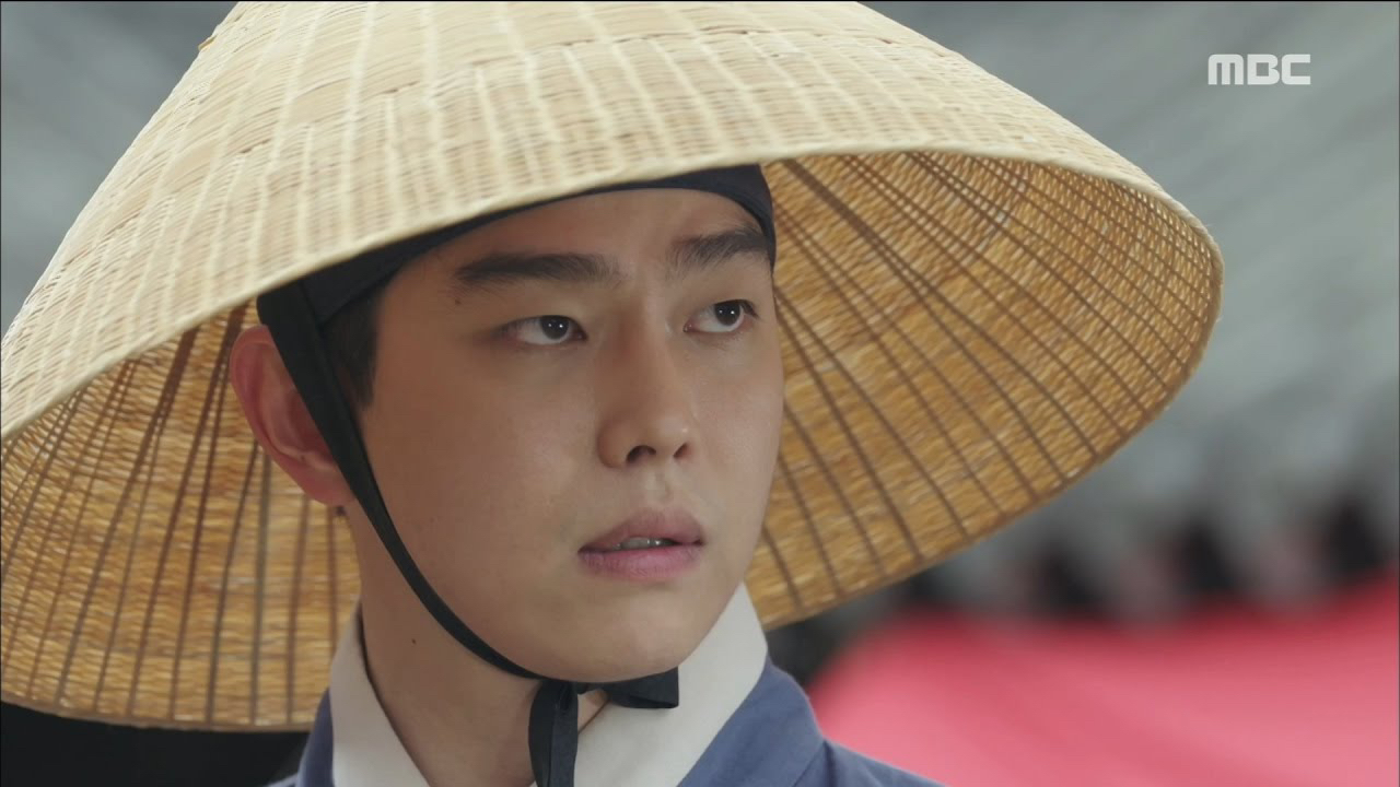 Behind-the-scenes cut of Yoon Kyunsang