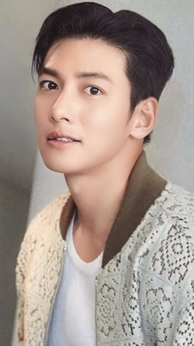 粉絲拍下的池昌旭瞬間