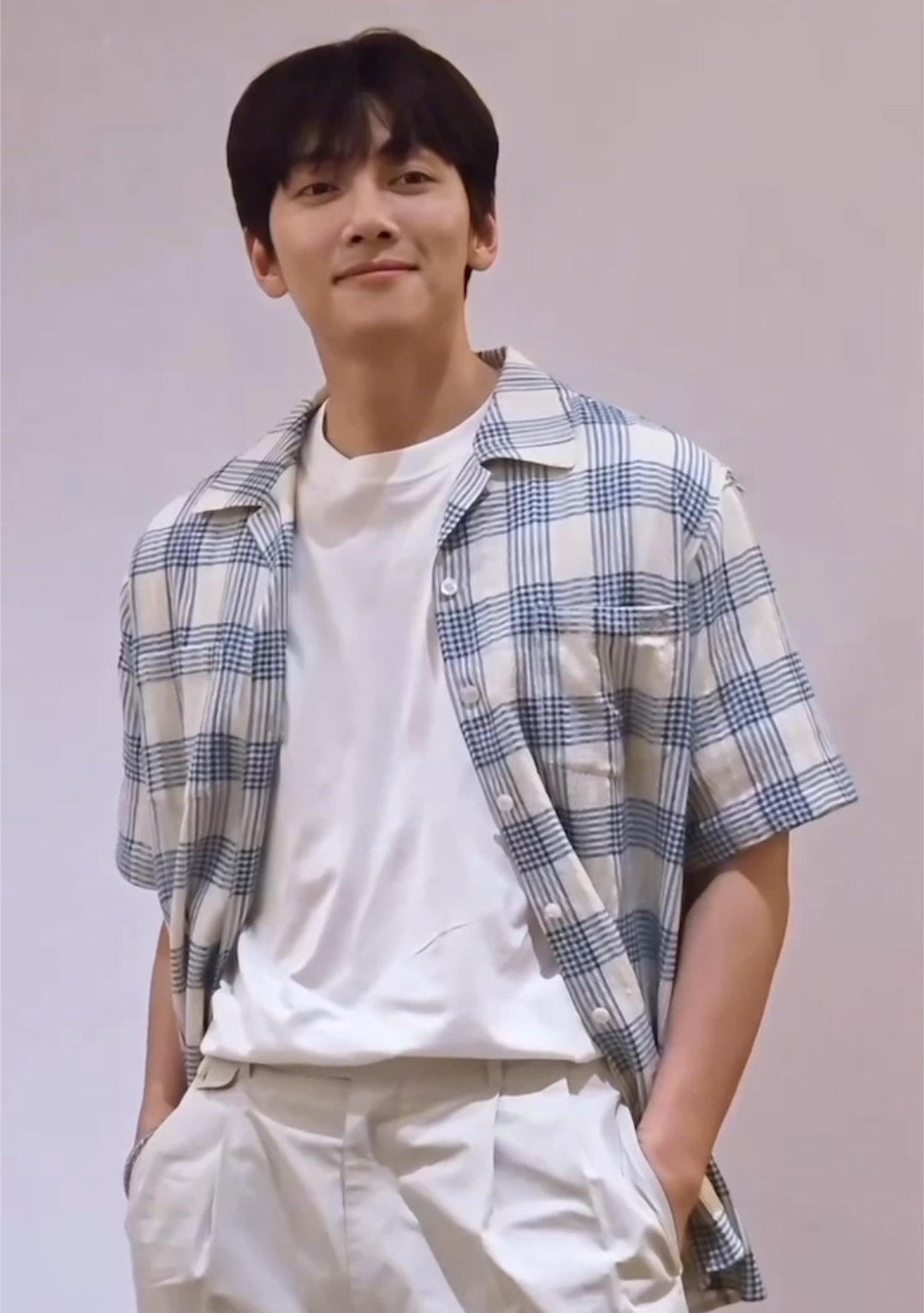 Behind-the-scenes cut of Ji Changwook