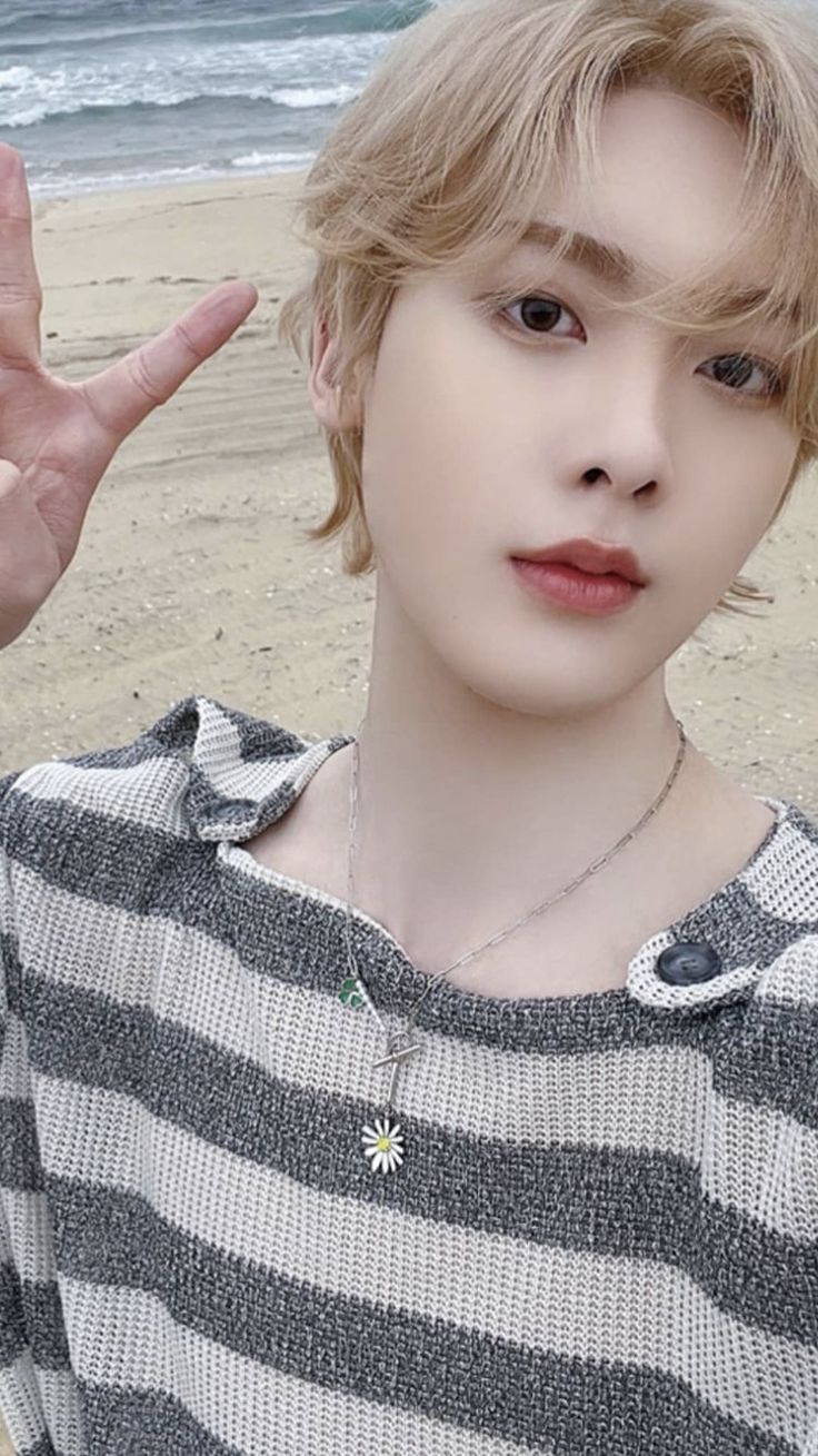 Today's popular wallpaper in Yoon Sanha community