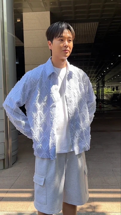 Behind-the-scenes cut of Song Minjun
