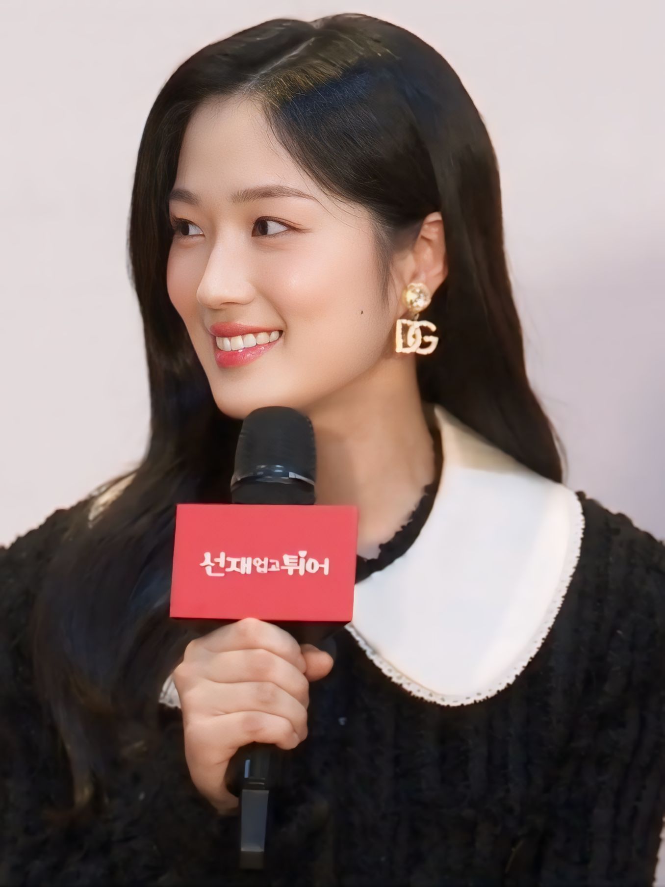 Latest photo of Kim Hyeyoon