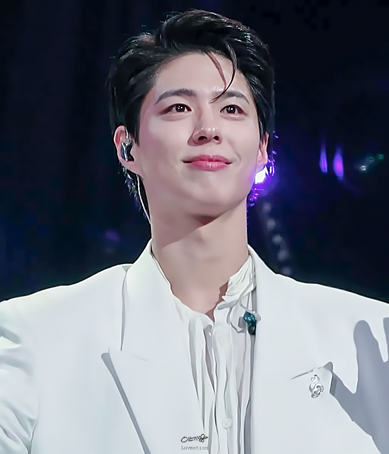 Behind-the-scenes cut of Park Bogum