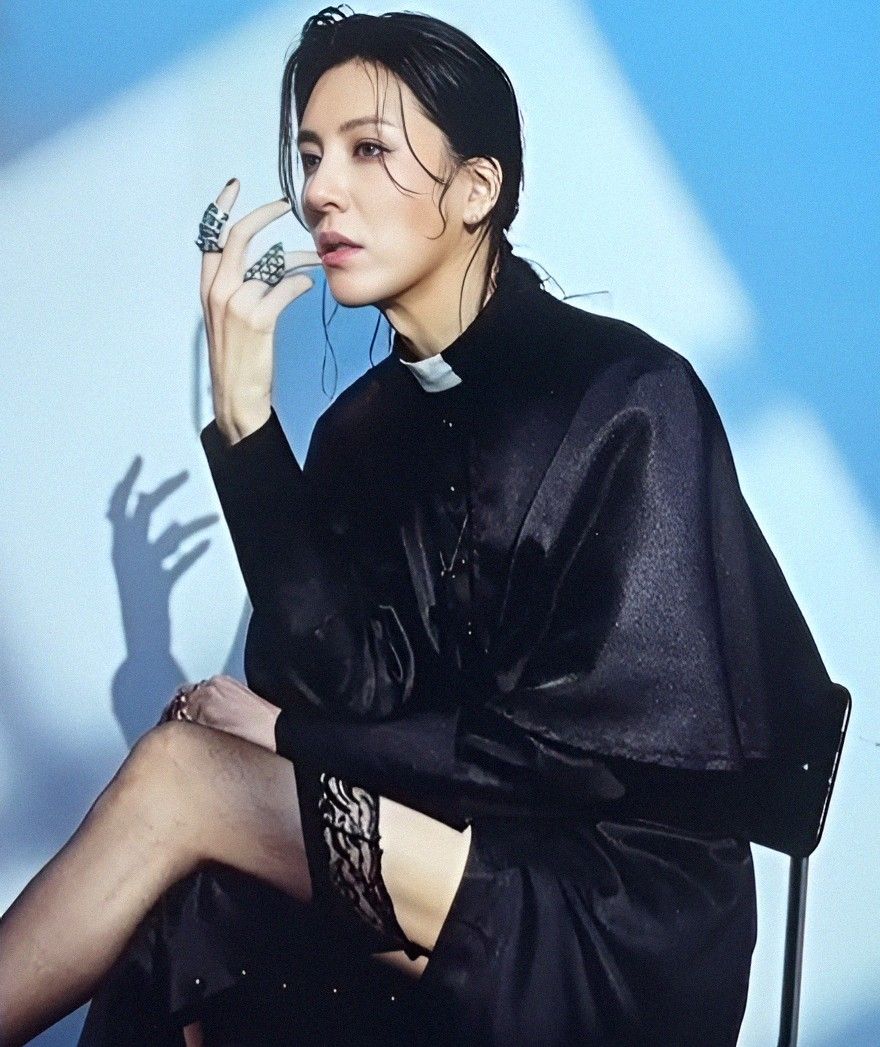 Behind-the-scenes cut of No Minwoo