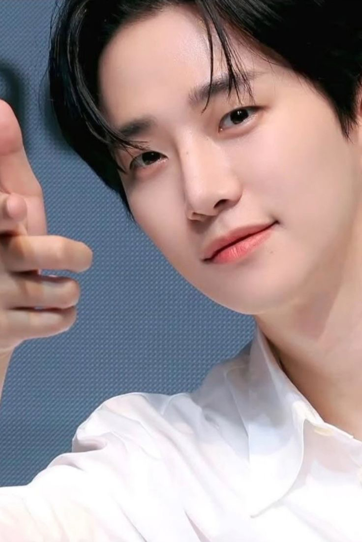 Foto kegiatan terbaru dari Lee Junho
