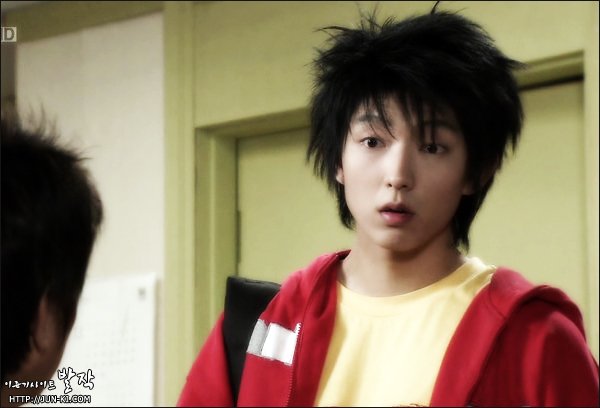 Momen yang diabadikan oleh penggemar Lee Joongi