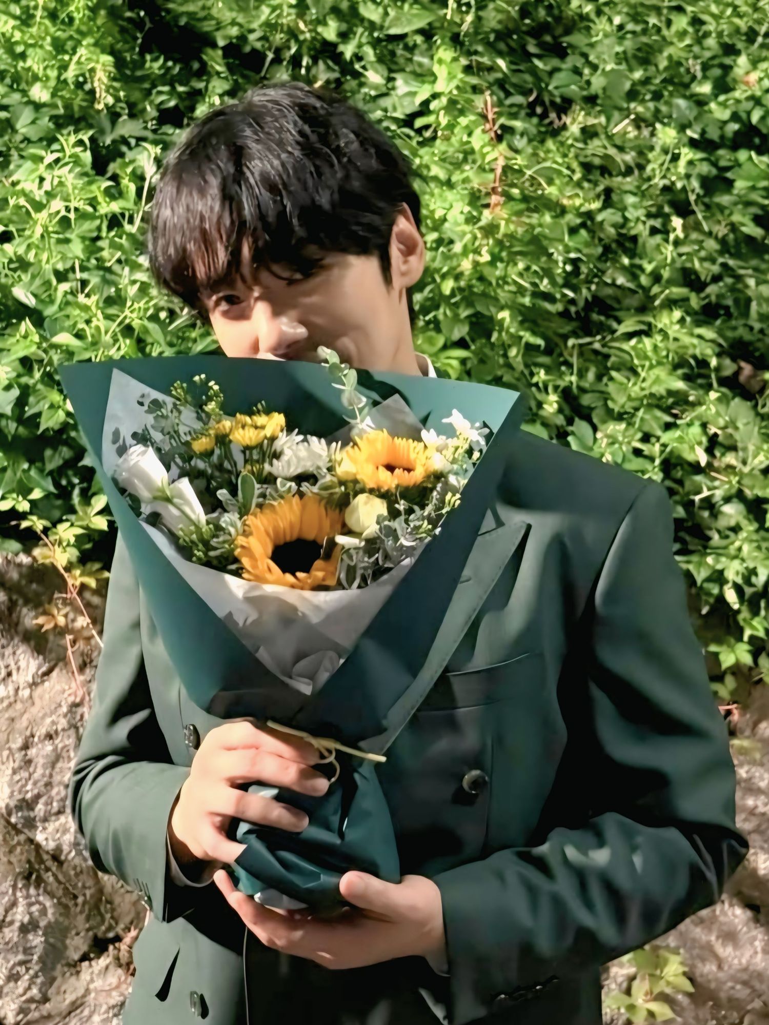 Behind-the-scenes cut of Kim Junghyun
