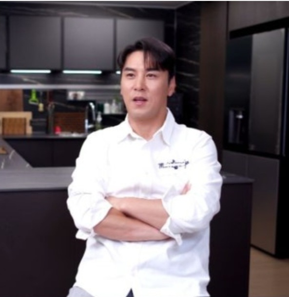 Behind-the-scenes cut of Jang Minho