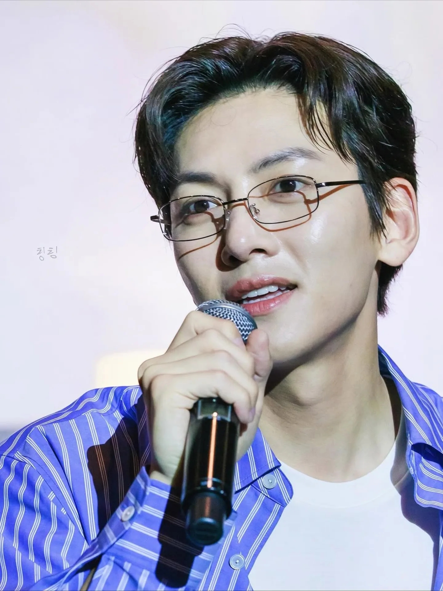 A moment captured by a fan of Ji Changwook