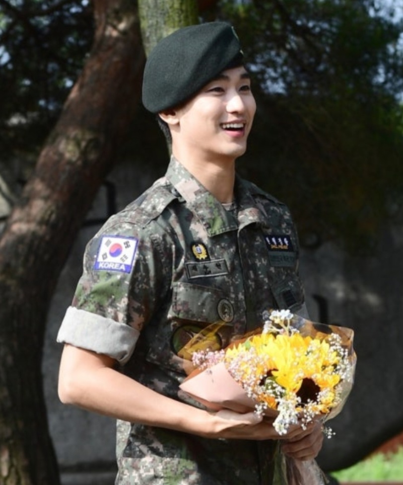 Behind-the-scenes cut of Kim Soohyun