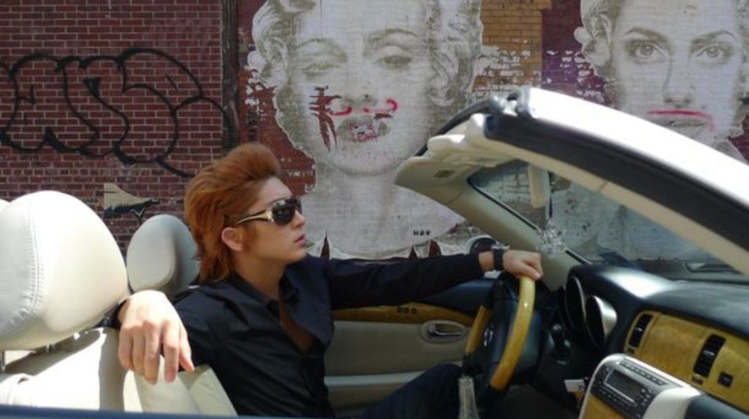 Behind-the-scenes cut of Lee Joongi
