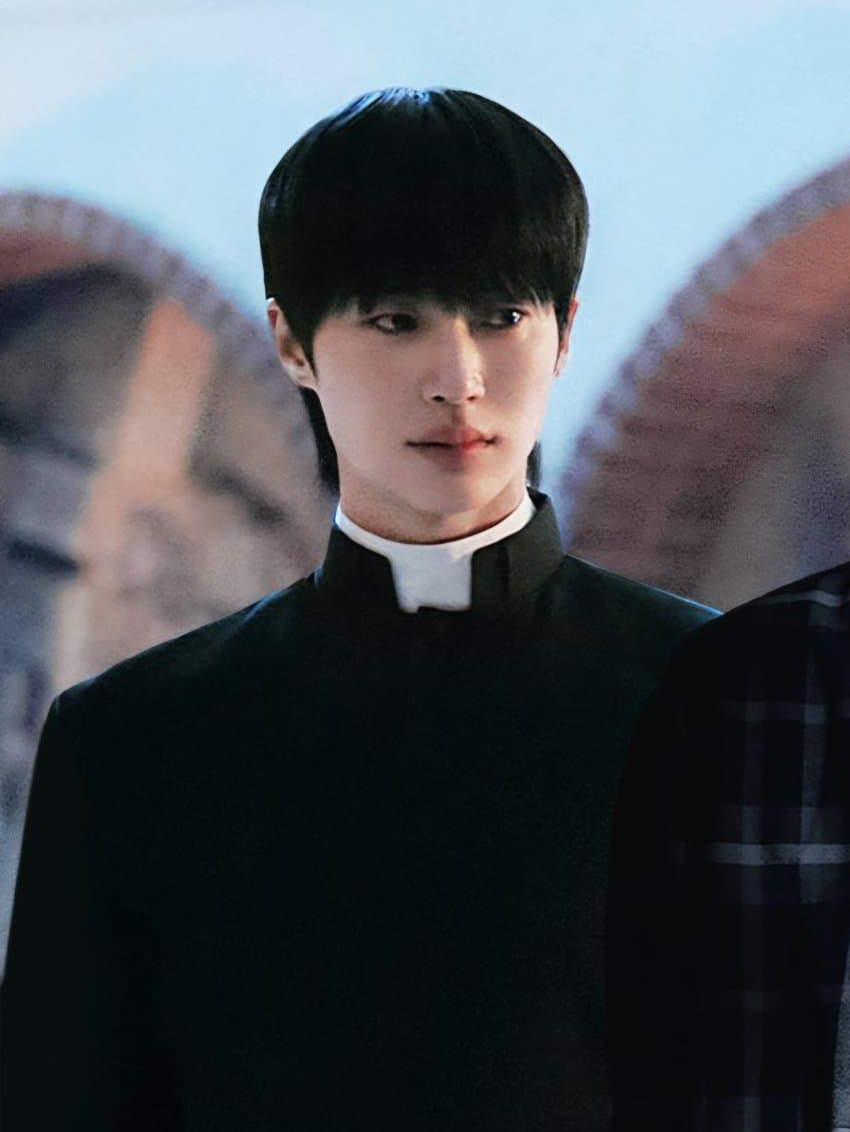 Recent activity shot of Byeon Wooseok