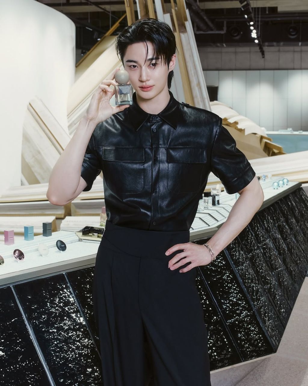 A moment captured by a fan of Byeon Wooseok