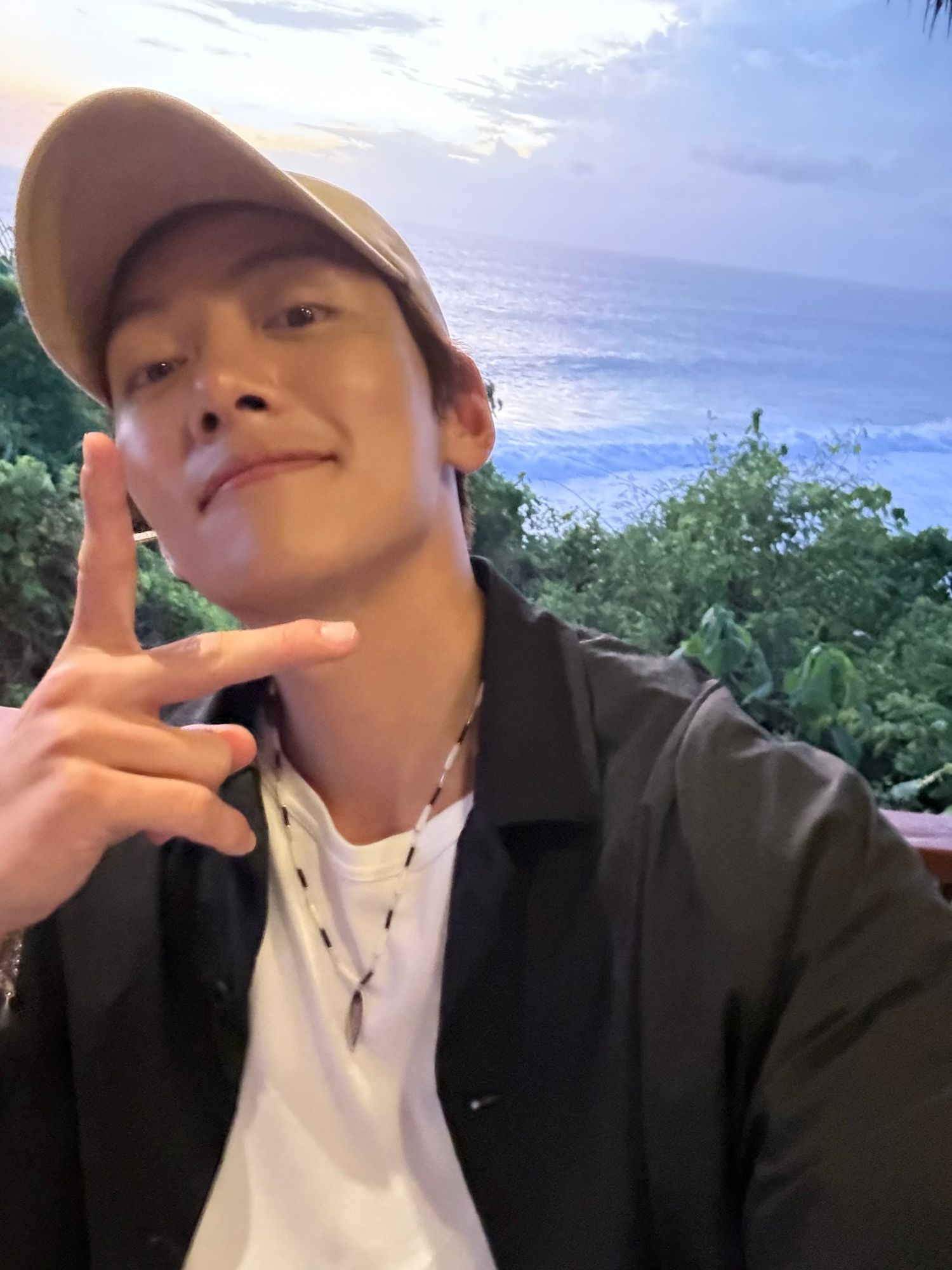 A moment captured by a fan of Ji Changwook