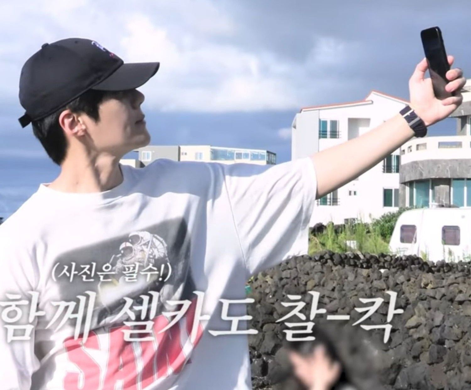 Foto kegiatan terbaru dari Kim Seonho
