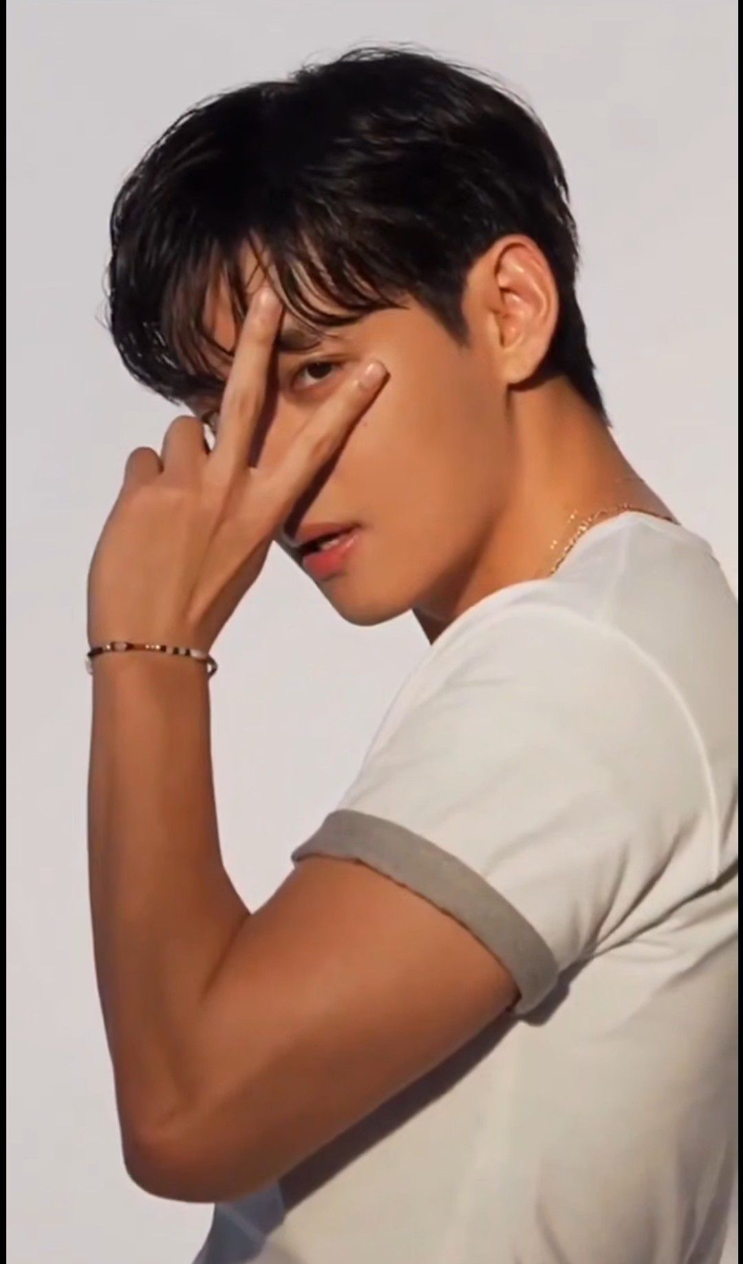 Today's popular wallpaper in Kim Taehyung (V) community
