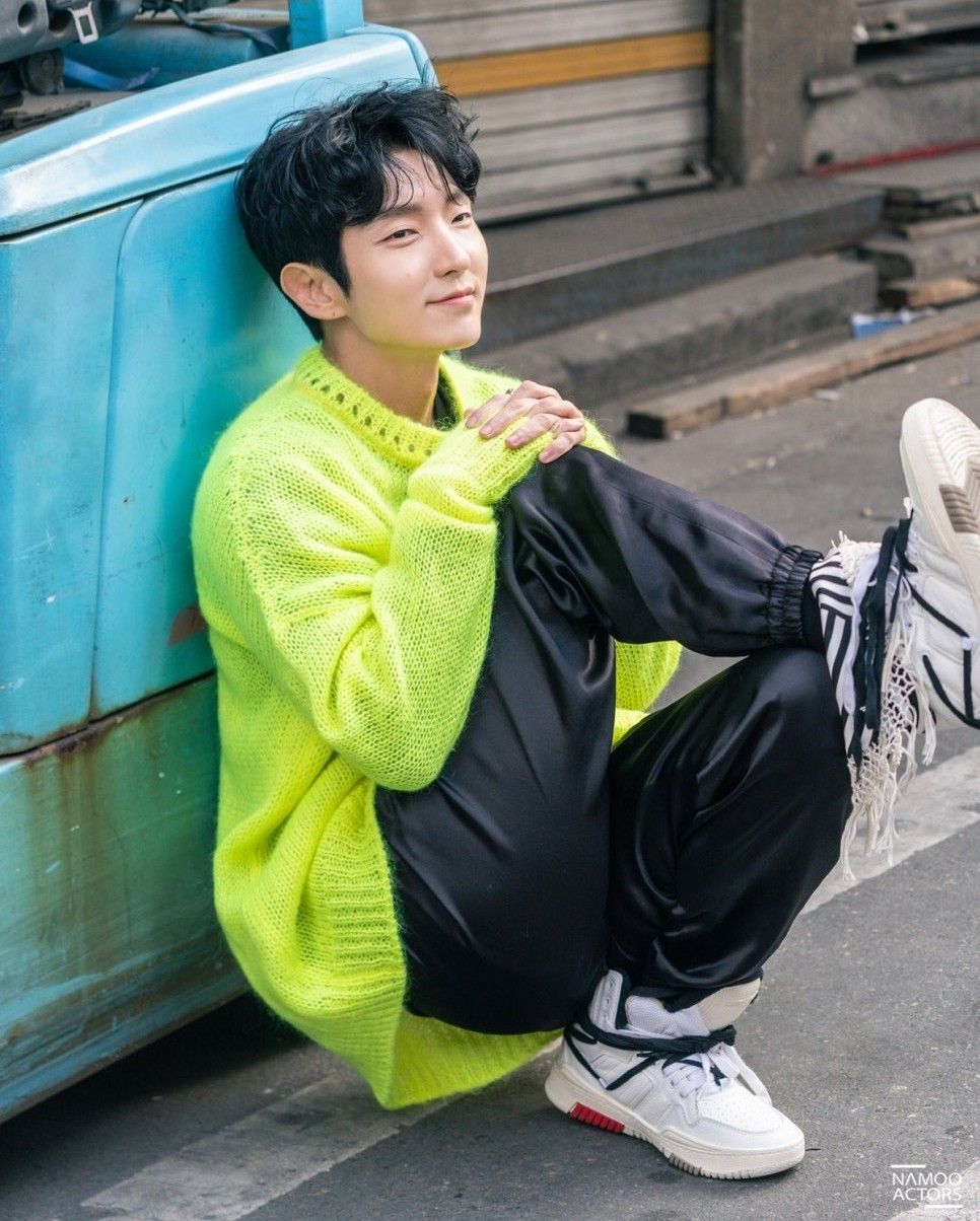 Recent activity shot of Lee Joongi