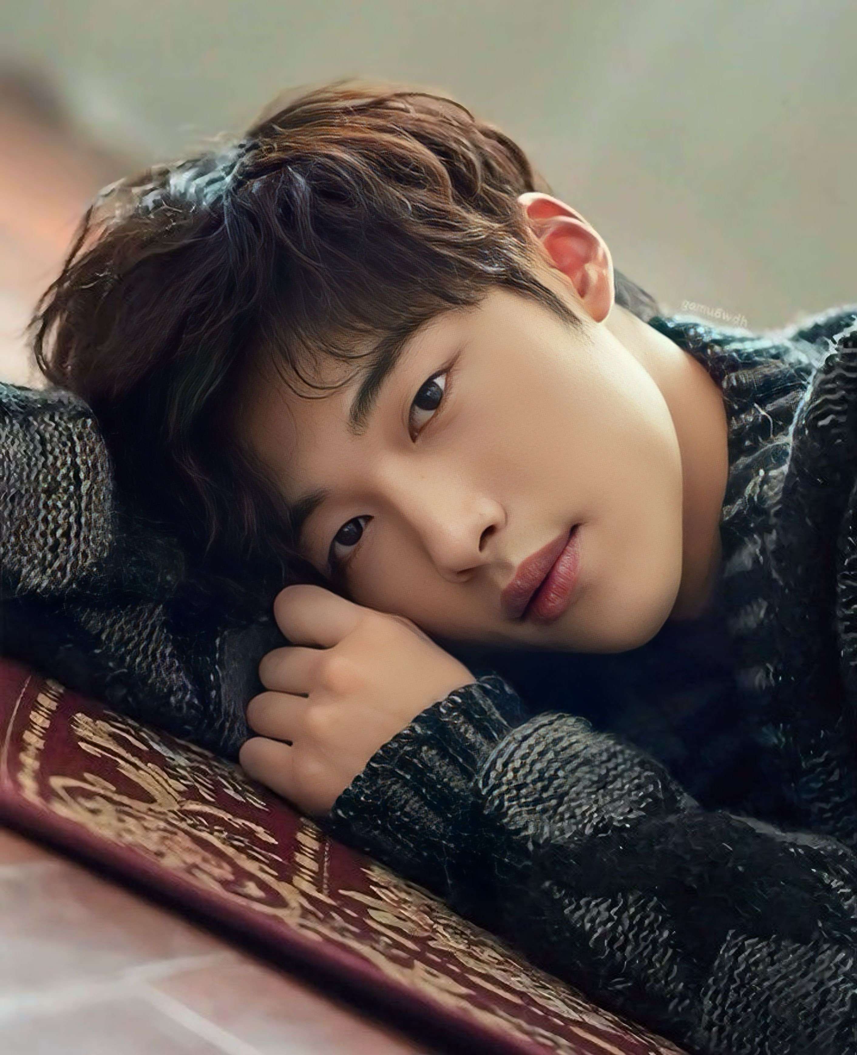 A moment captured by a fan of Woo Dohwan