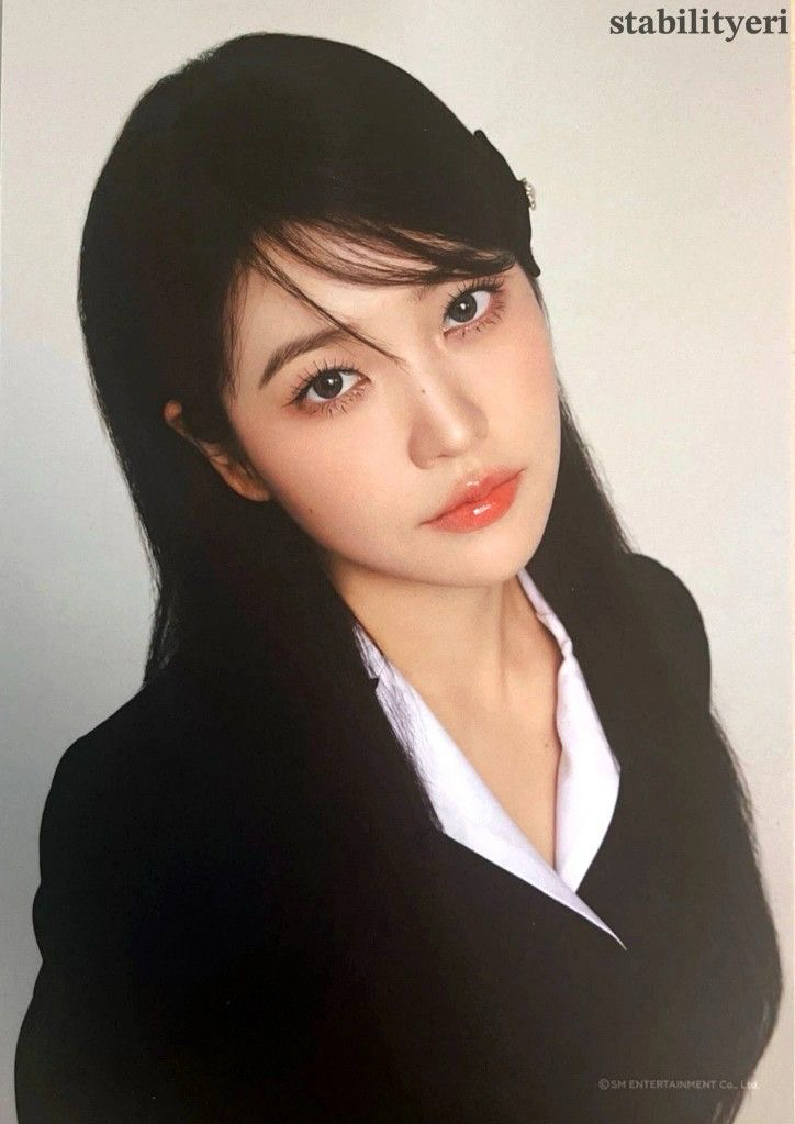 Recent activity shot of Yeri (1999)