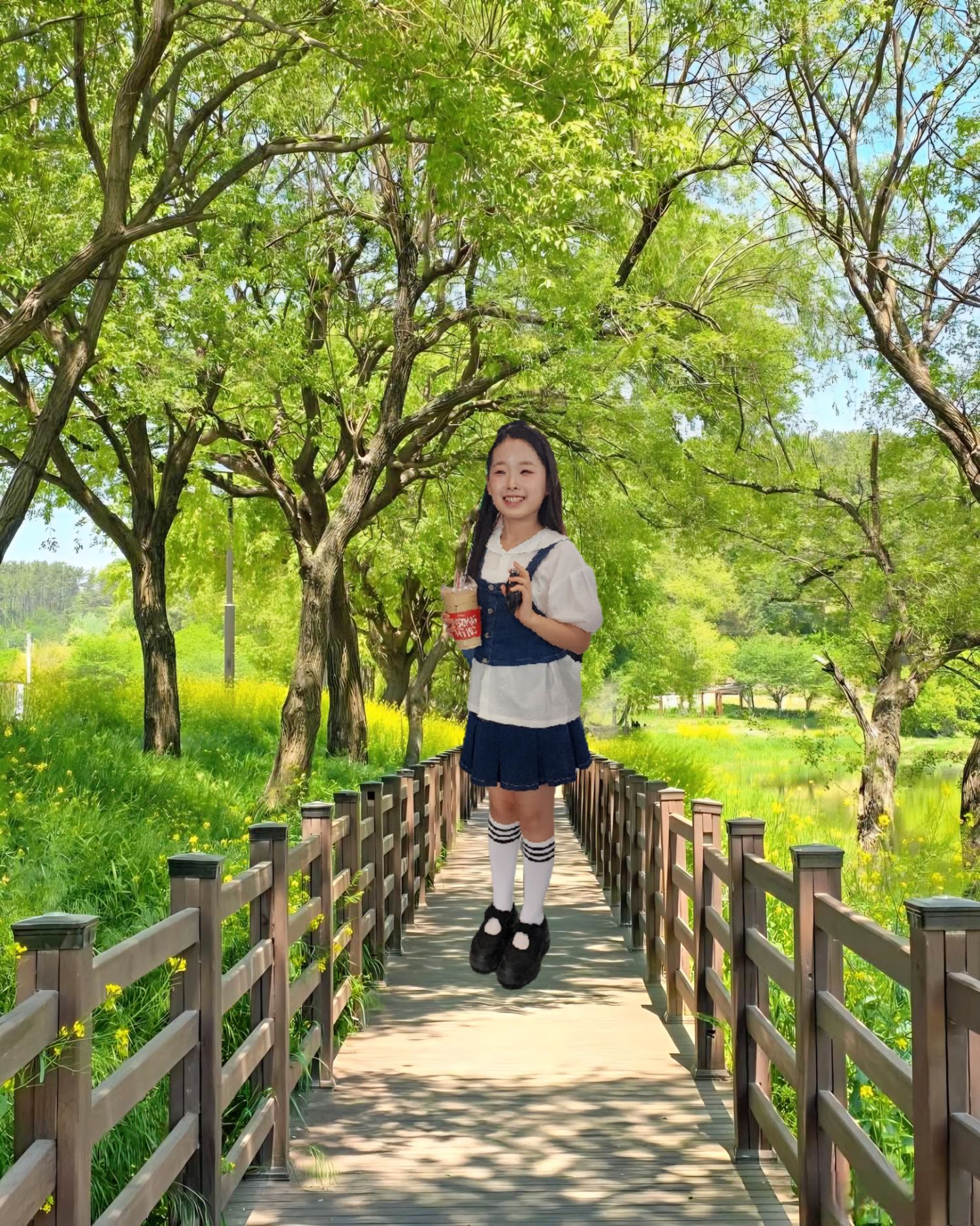 Emotional wallpaper shared by fans for Lee Sooyeon
