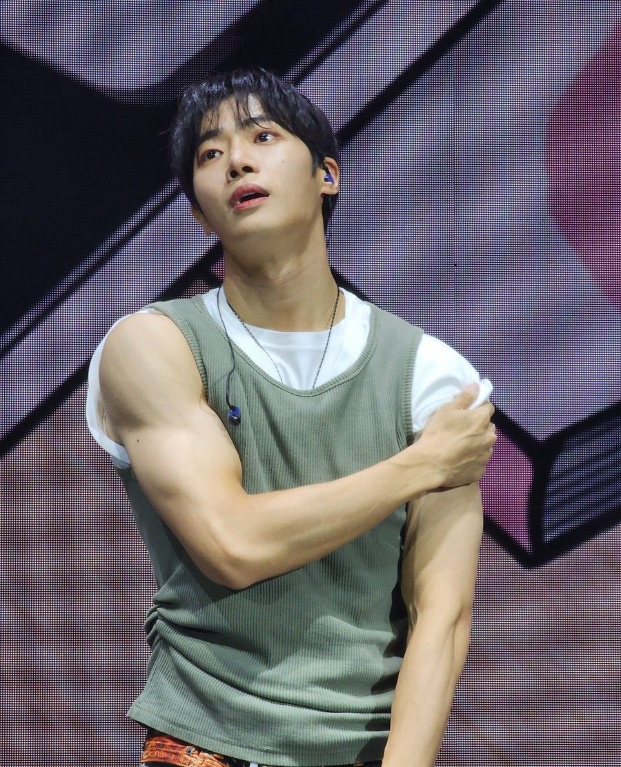 Recent activity shot of Choo Youngwoo