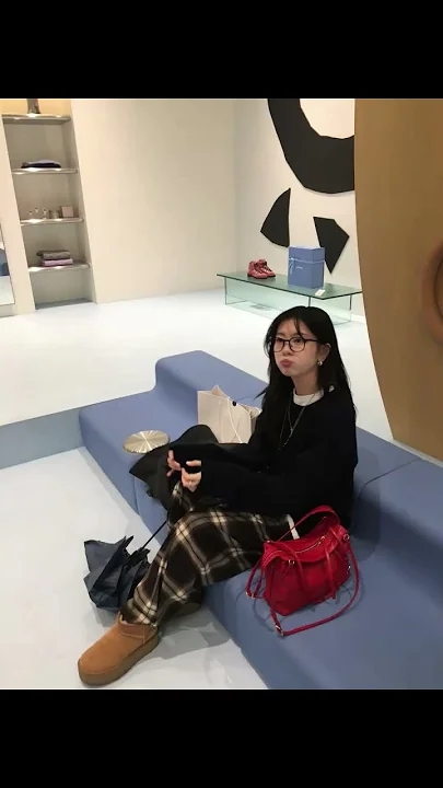 粉丝拍下的丁海寅瞬间