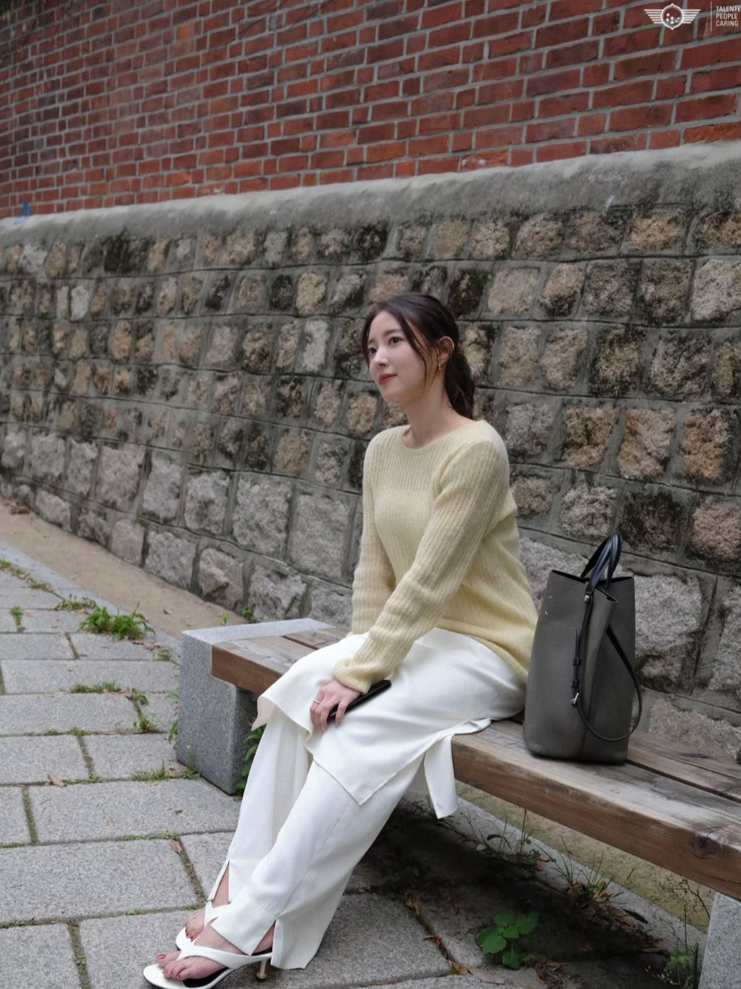 A moment captured by a fan of Lee Seyoung