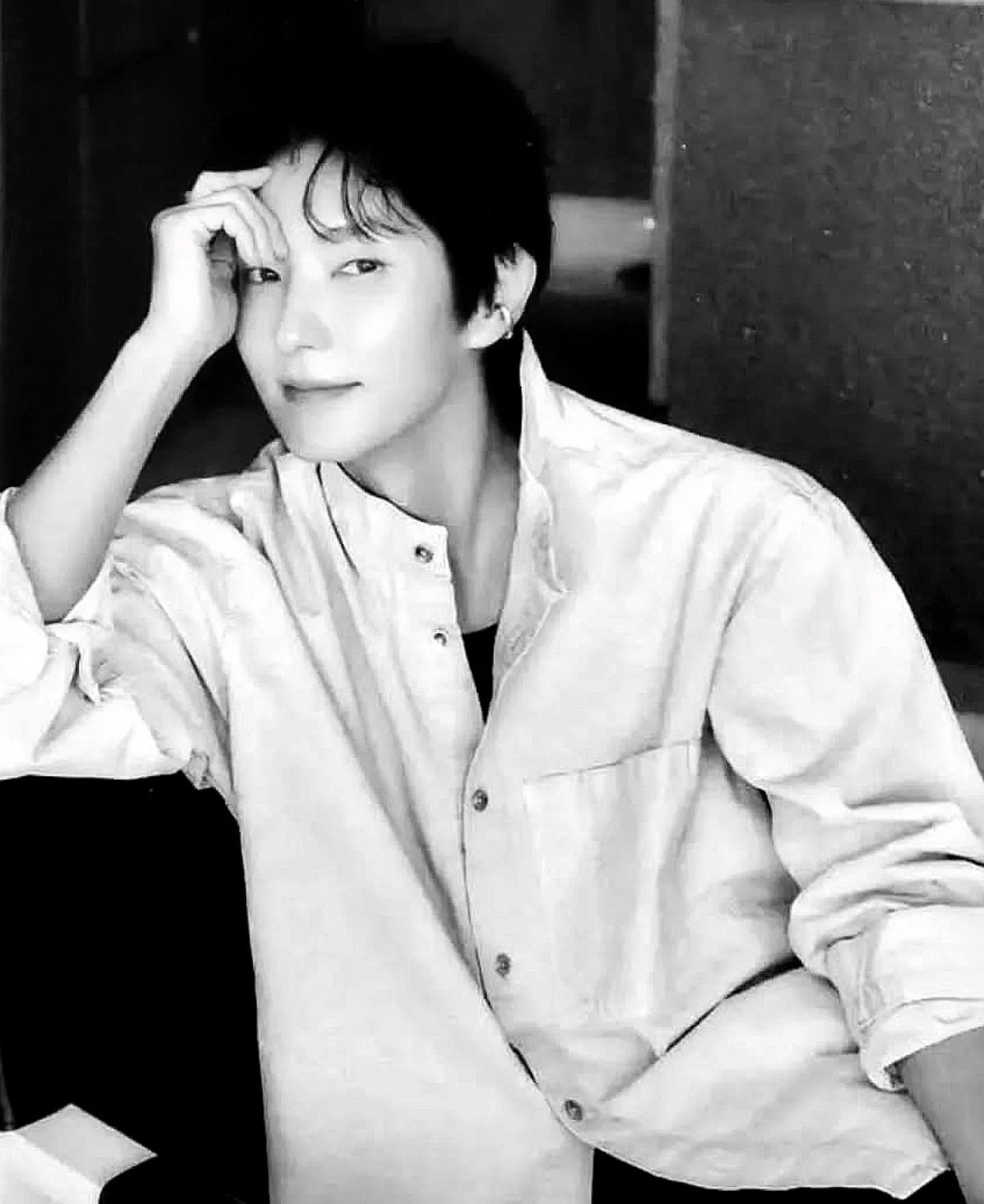 Behind-the-scenes cut of Lee Joongi