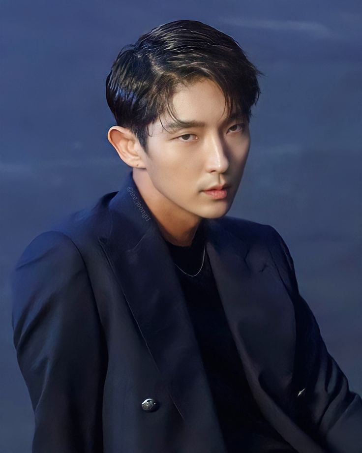 Recent activity shot of Lee Joongi