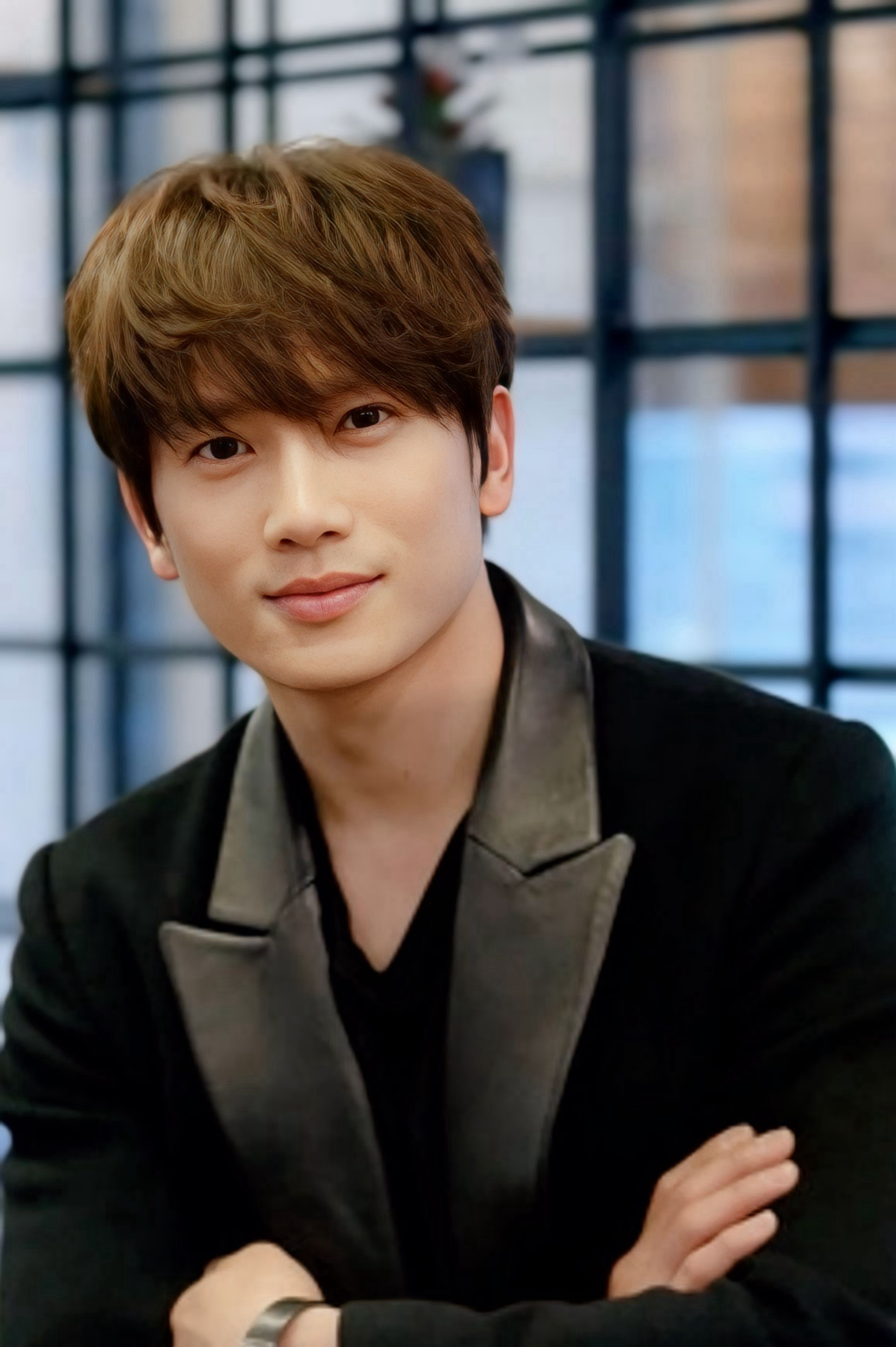 Latest photo of Ji Sung