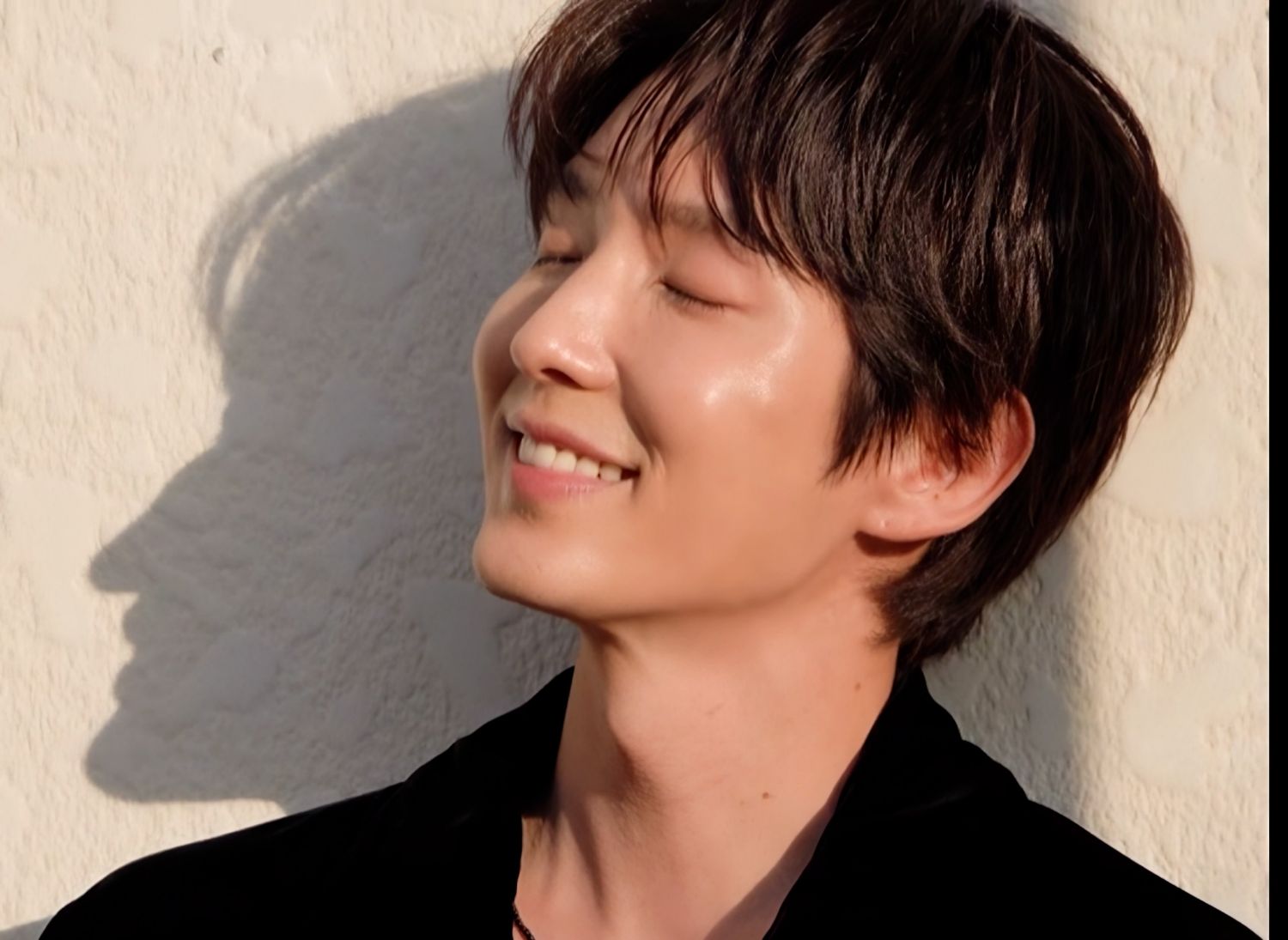 A moment captured by a fan of Lee Joongi