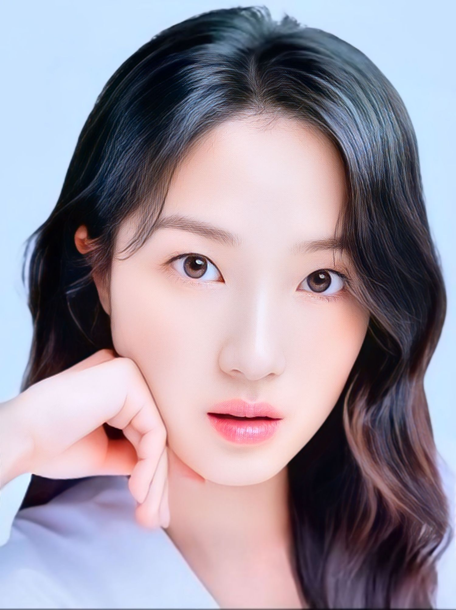 Latest photo of Kim Hyeyoon