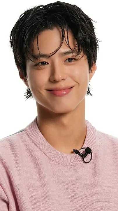 박보검의 팬들이 직접 만든 특별한 배경화면
